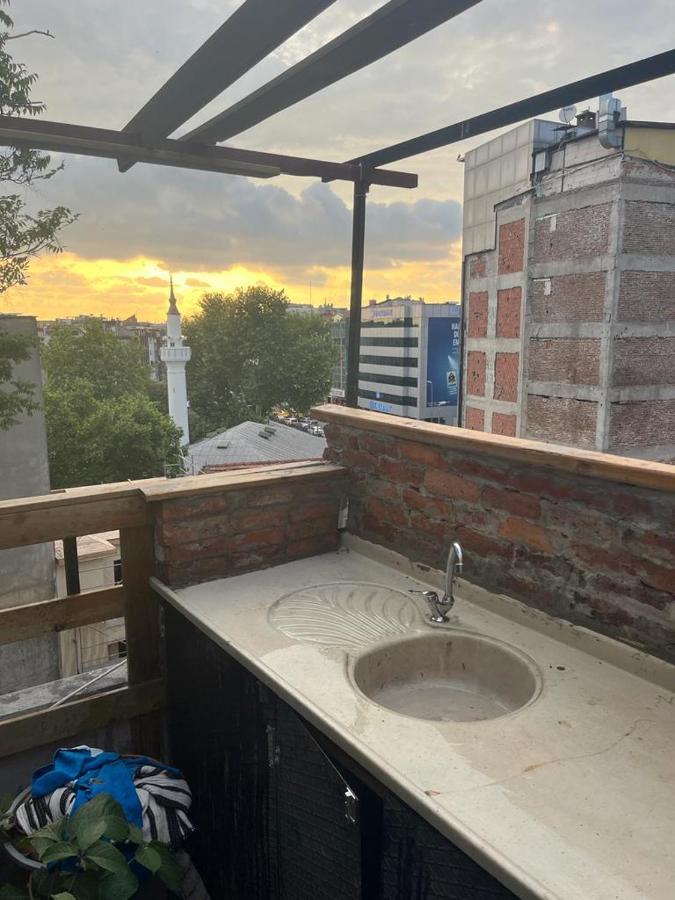 Central Apartment Kadikoy Terrace Bbq Close 2 Block Ferry Bull Metro Nighlife Stambuł Zewnętrze zdjęcie