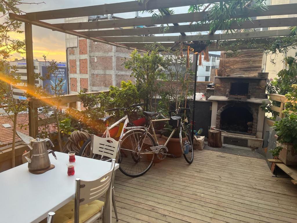 Central Apartment Kadikoy Terrace Bbq Close 2 Block Ferry Bull Metro Nighlife Stambuł Zewnętrze zdjęcie