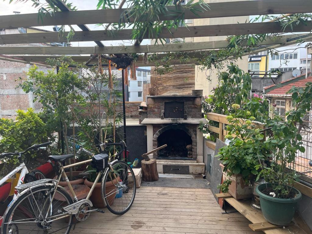 Central Apartment Kadikoy Terrace Bbq Close 2 Block Ferry Bull Metro Nighlife Stambuł Zewnętrze zdjęcie