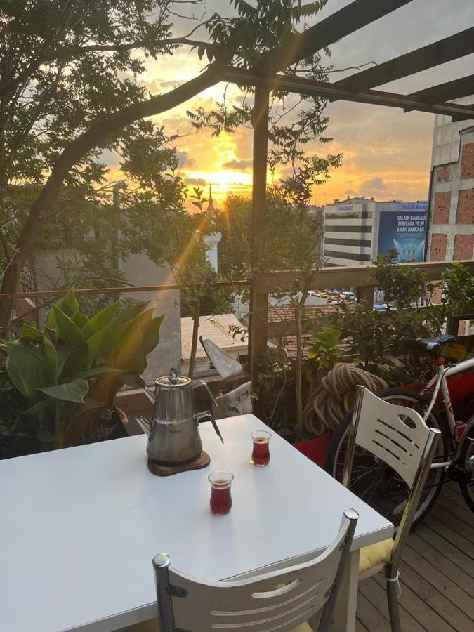 Central Apartment Kadikoy Terrace Bbq Close 2 Block Ferry Bull Metro Nighlife Stambuł Zewnętrze zdjęcie