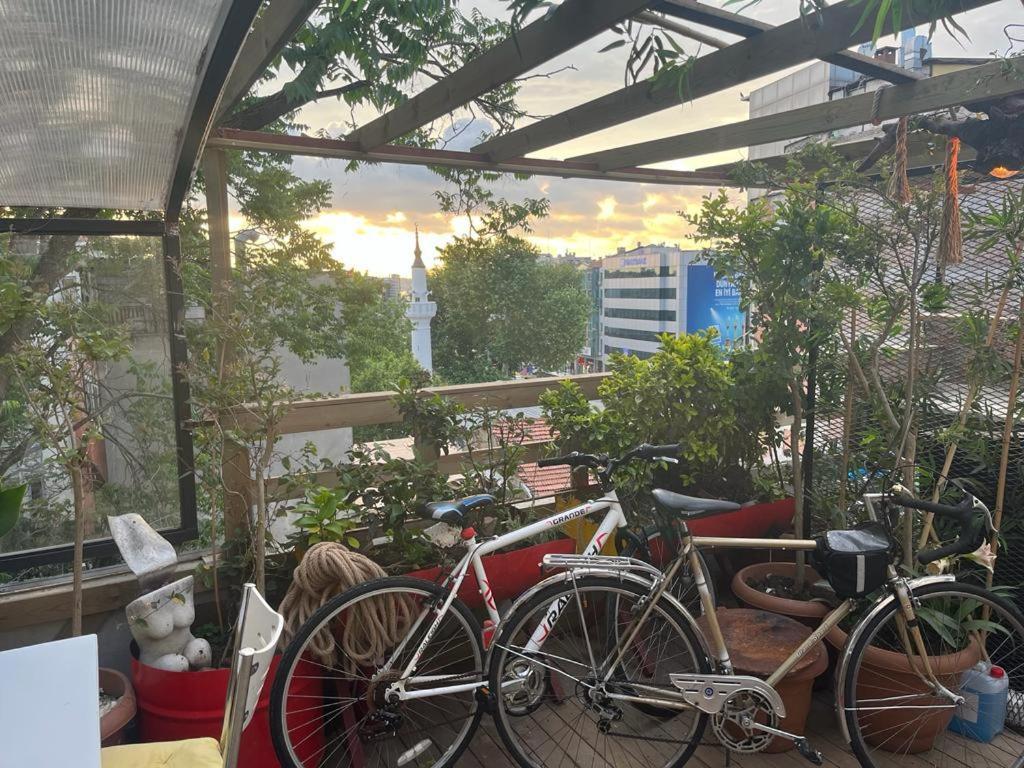 Central Apartment Kadikoy Terrace Bbq Close 2 Block Ferry Bull Metro Nighlife Stambuł Zewnętrze zdjęcie